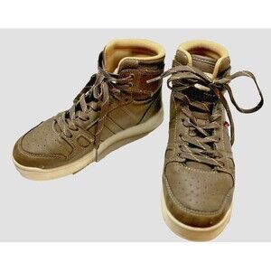 Levis Strauss Boy's High Top Winter Boot Color Brown Size 2.5